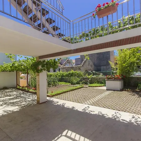 Konta Center Apartman