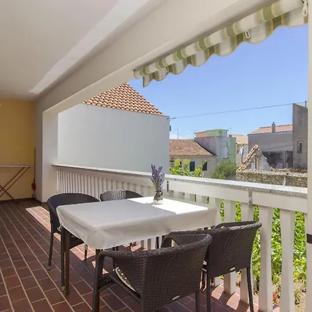 Lägenhet Konta Center *