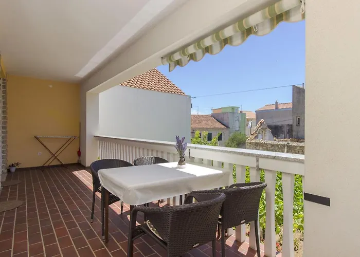 Apartman Konta Center *